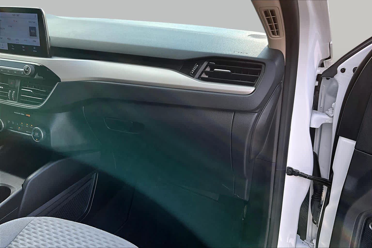 Used 2020 Ford Escape SE FWD image 19