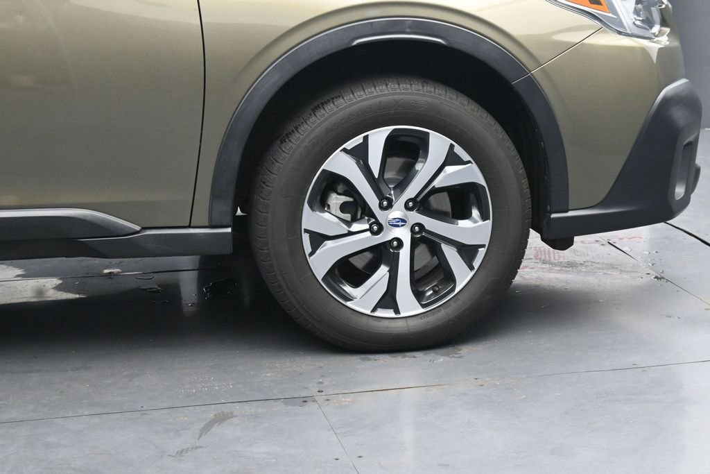 Used 2022 Subaru Outback Limited AWD/4WD image 11