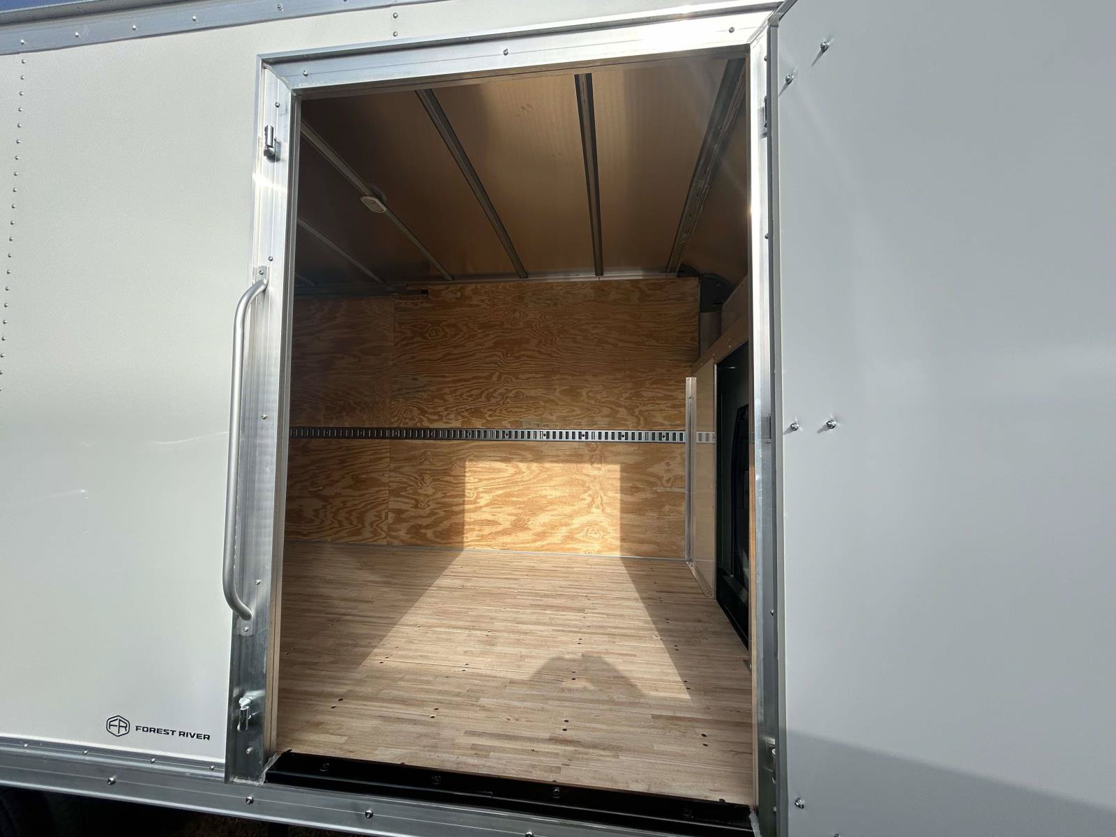 New 2026 Chevrolet Express 4500 w/ Power Convenience Package RWD image 10