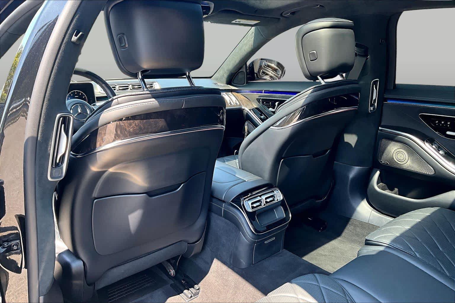 Used 2021 Mercedes-Benz S 580 4MATIC Sedan w/ AMG Line image 22