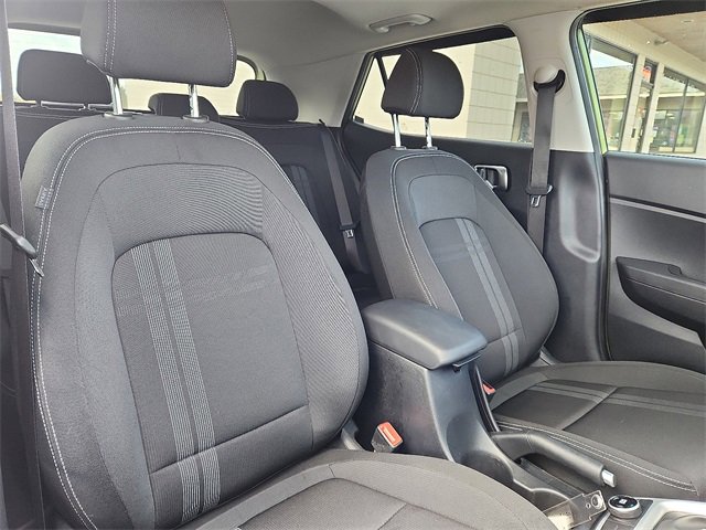 Certified 2024 Hyundai Venue SEL image 31