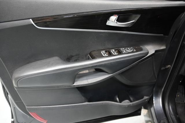 Used 2019 Kia Sorento LX image 28