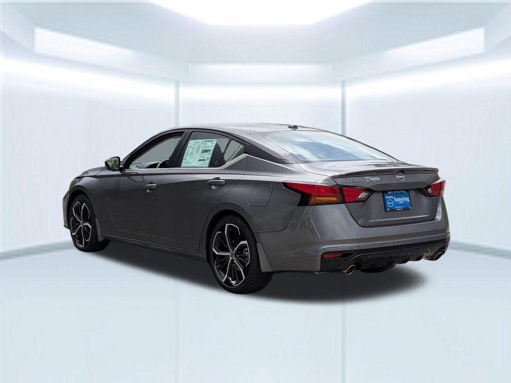 New 2026 Nissan Altima 2.5 SR w/ SR Premium Package FWD image 4