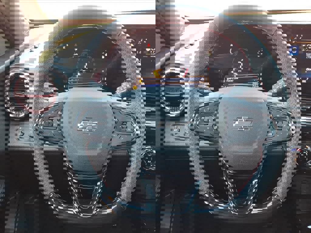 Certified 2026 Chevrolet Trax RS w/ Driver Confidence Package image 21