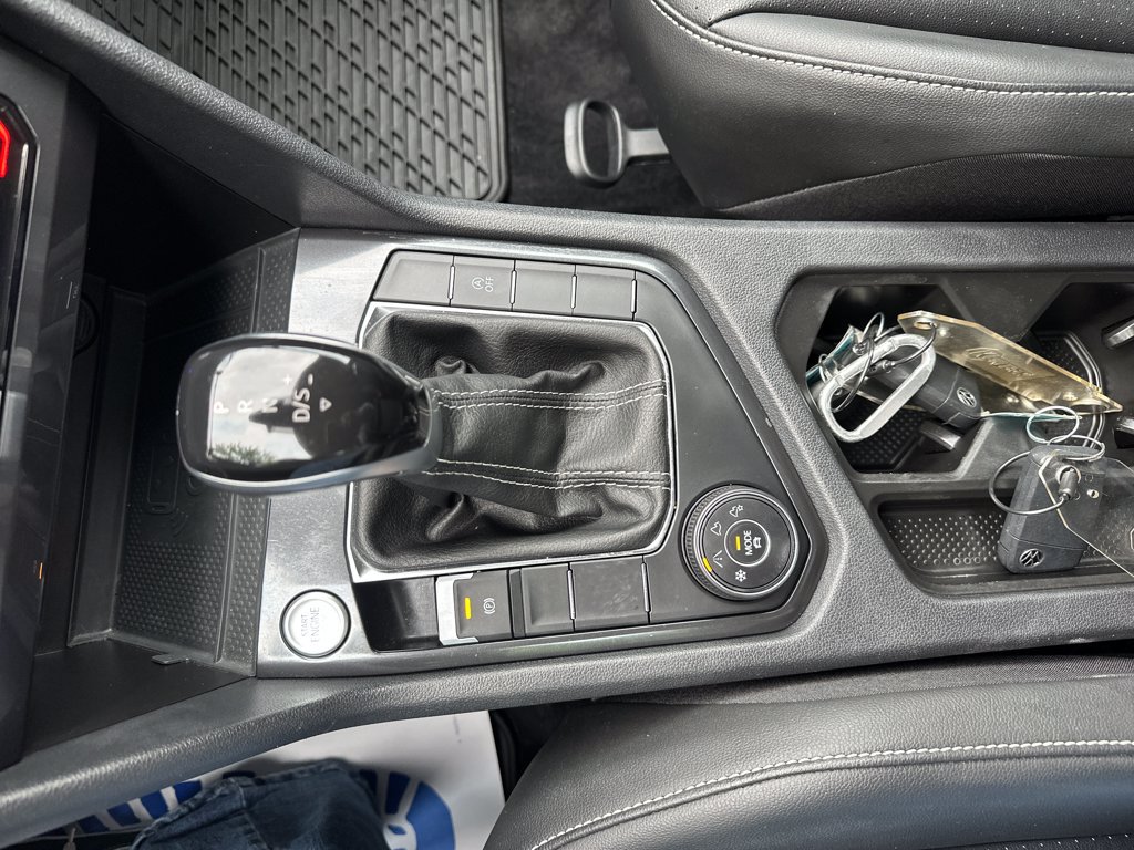Certified 2024 Volkswagen Tiguan SE AWD/4WD image 17