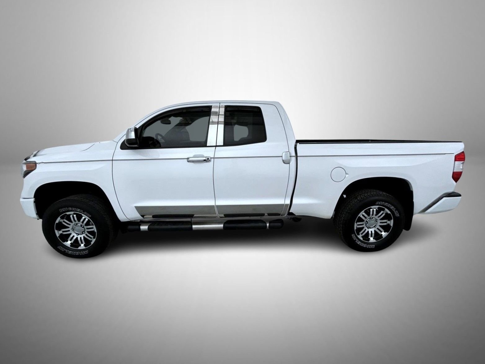 Used 2019 Toyota Tundra SR5 image 8