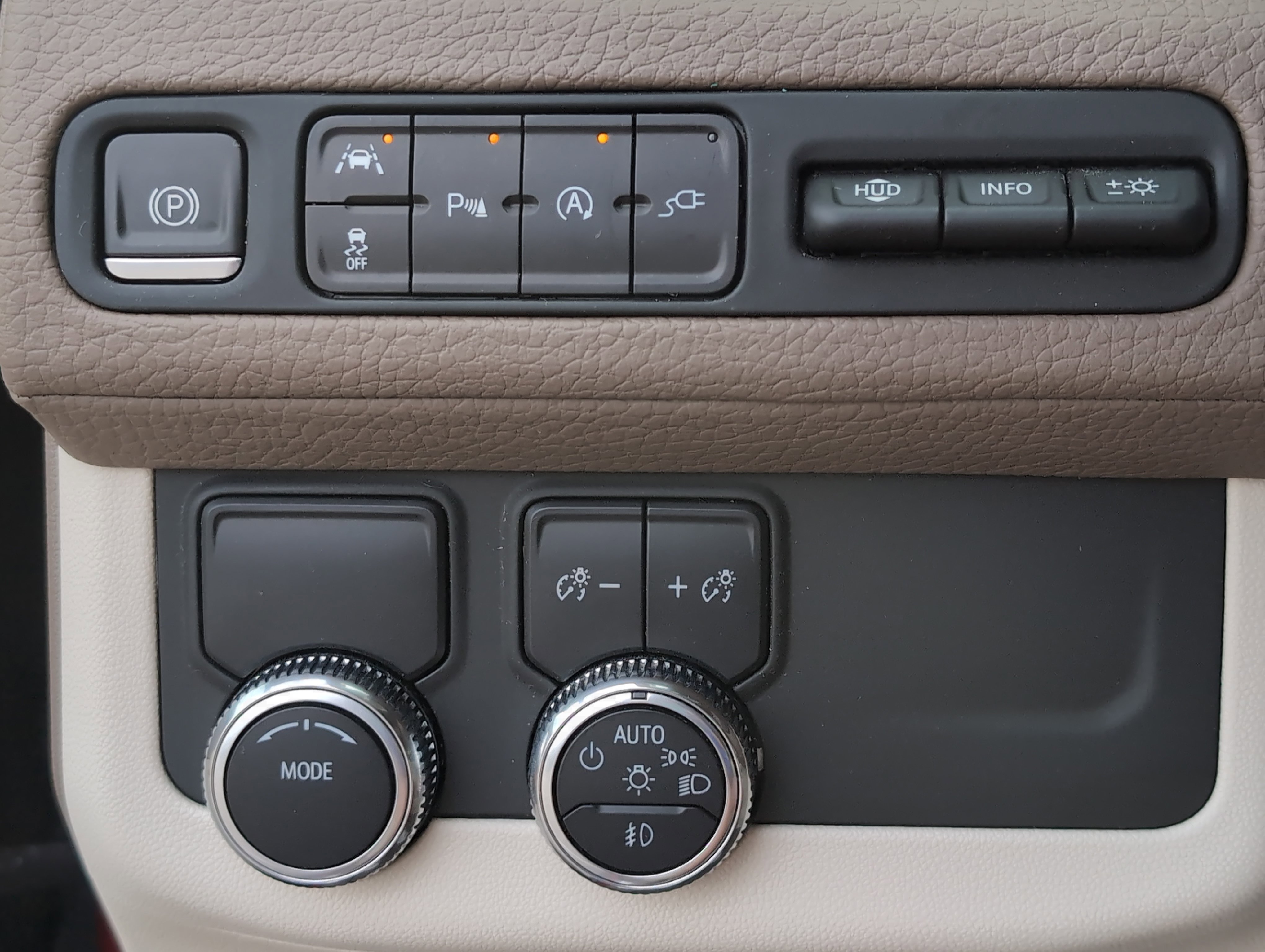 Used 2021 GMC Yukon Denali image 23