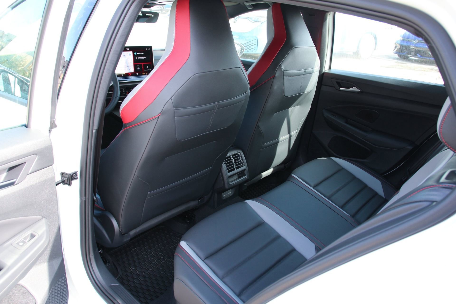 New 2026 Volkswagen GTI SE FWD image 30