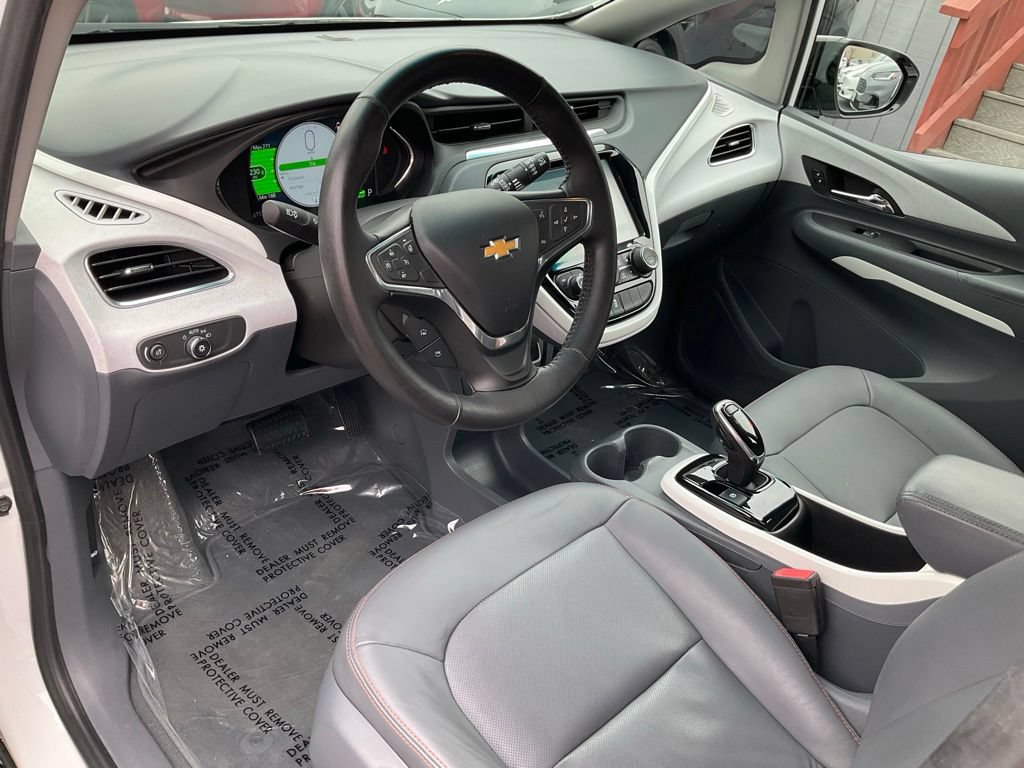 Used 2017 Chevrolet Bolt Premier FWD image 6