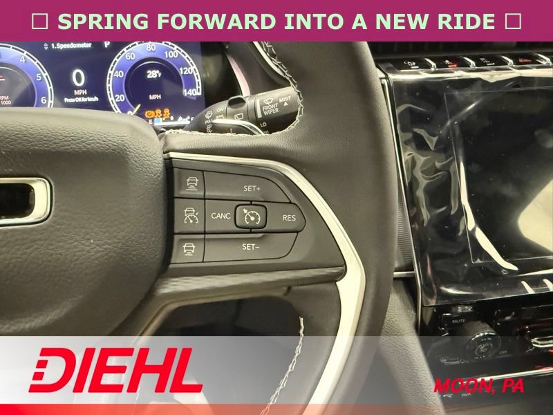 New 2025 Jeep Grand Cherokee Altitude AWD/4WD image 26