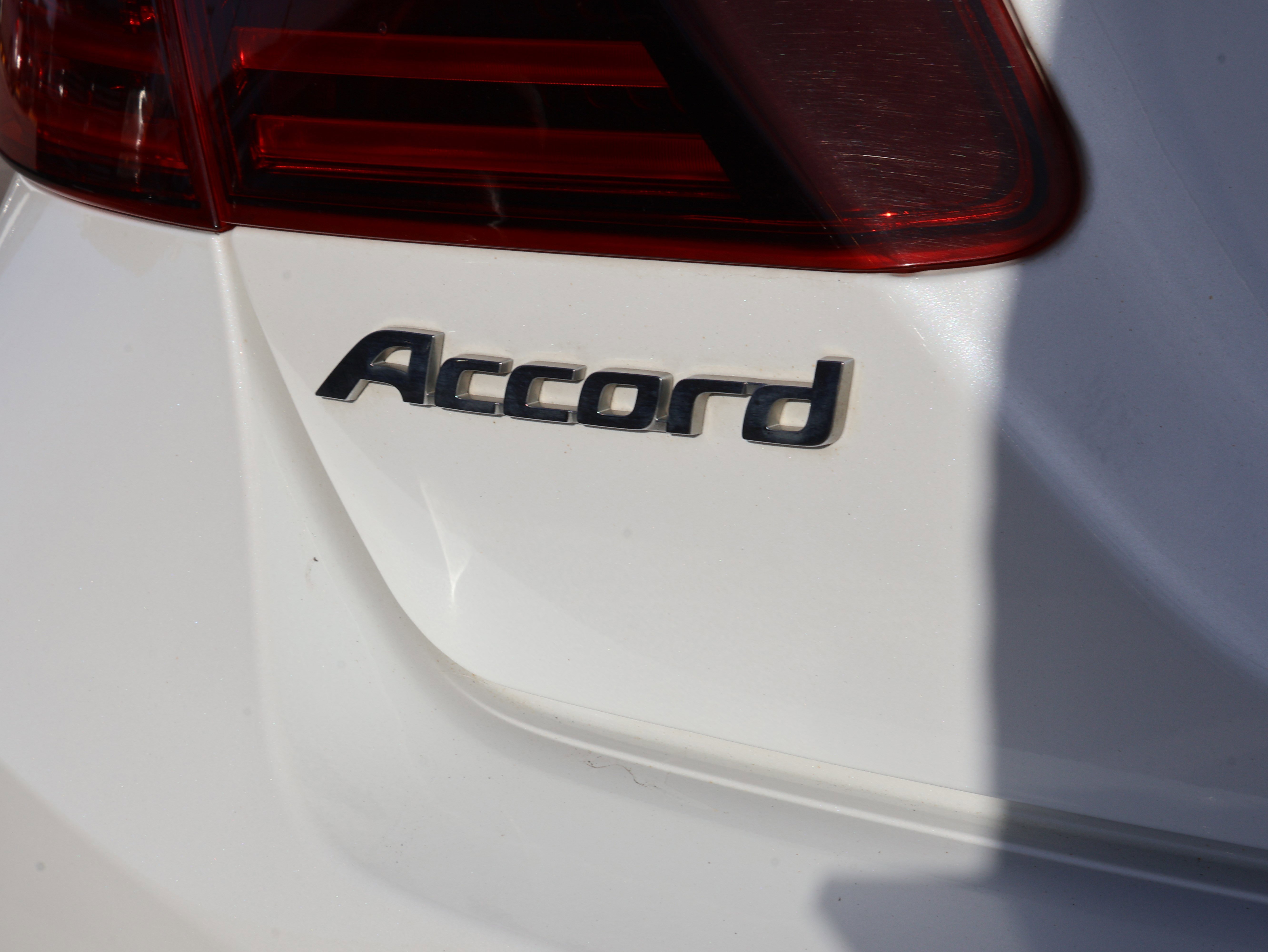 Used 2016 Honda Accord Sport image 15