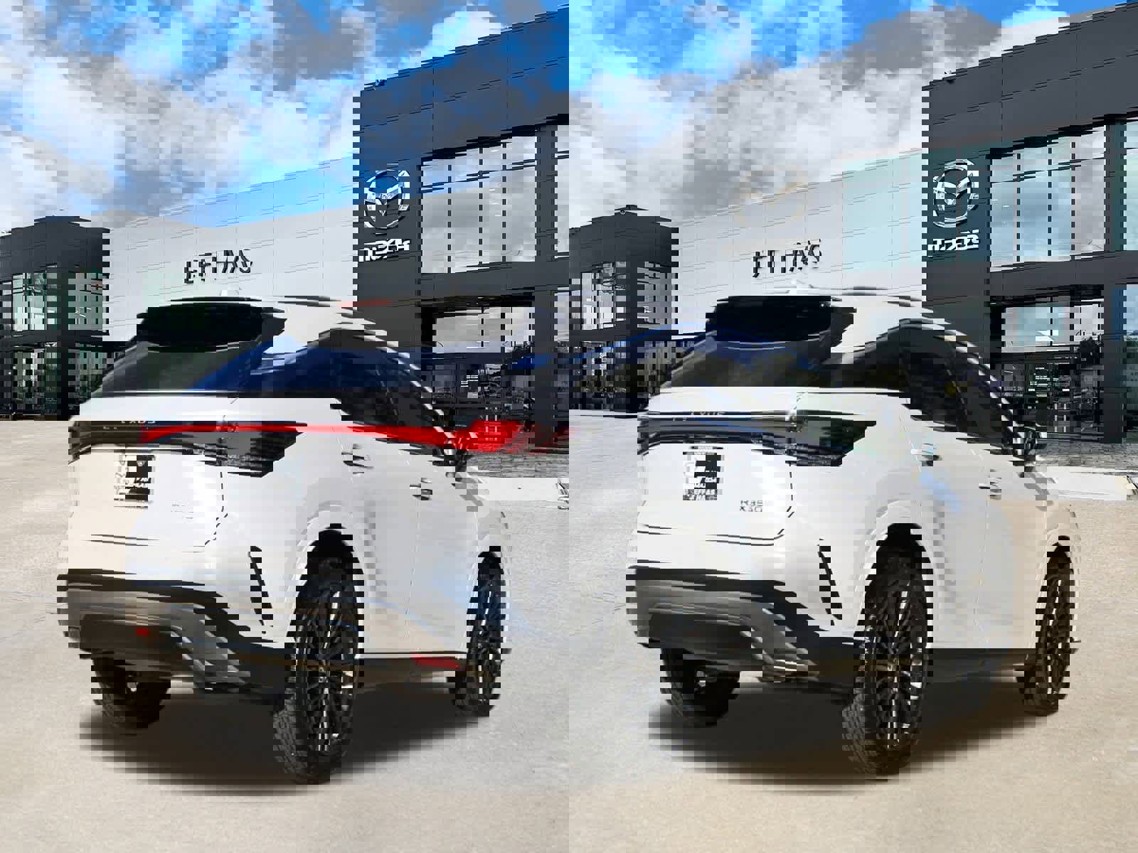 Used 2025 Lexus RX 350 Premium image 3