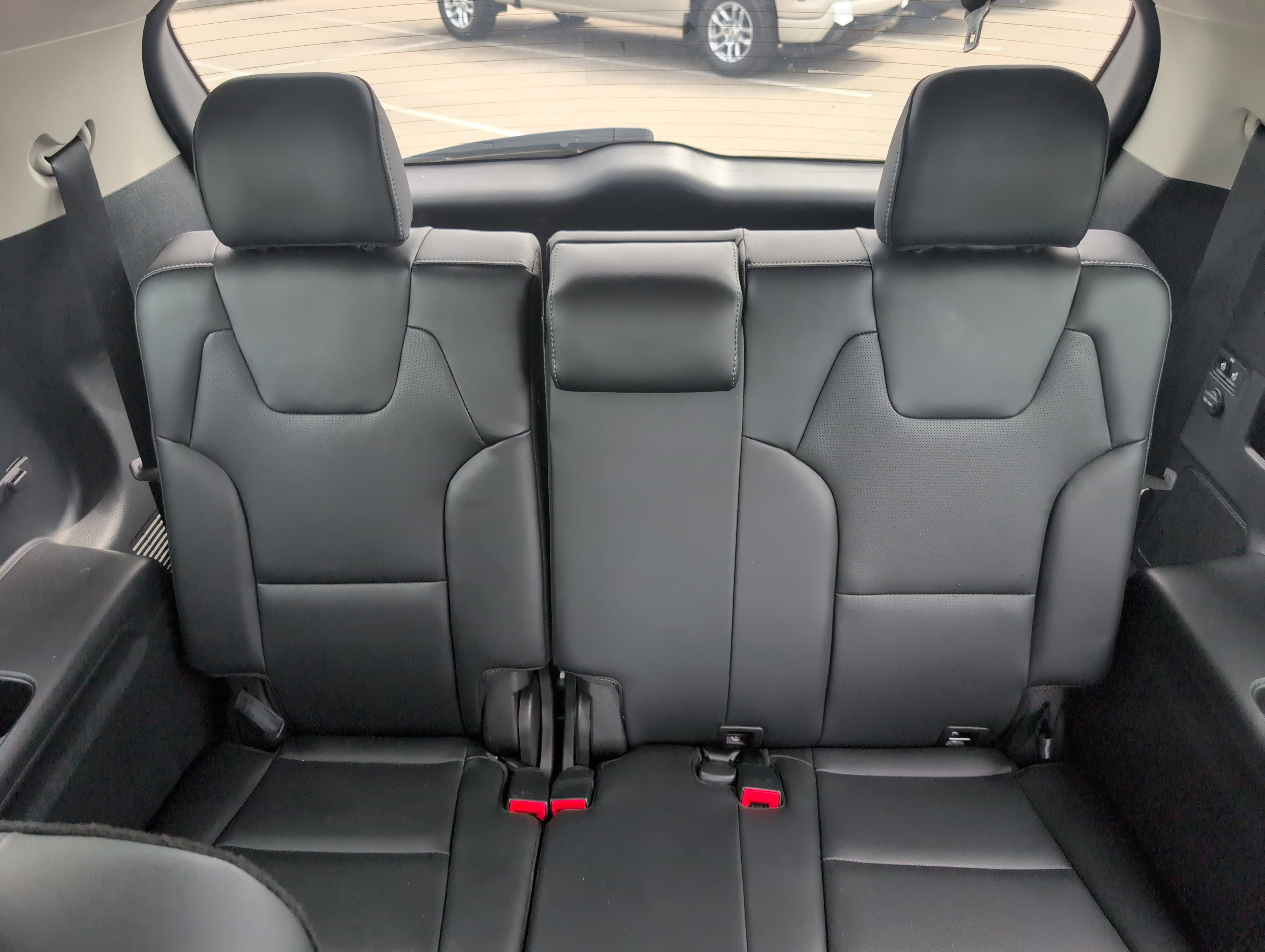 Used 2022 Kia Telluride SX w/ Nightfall Edition Package AWD/4WD image 32