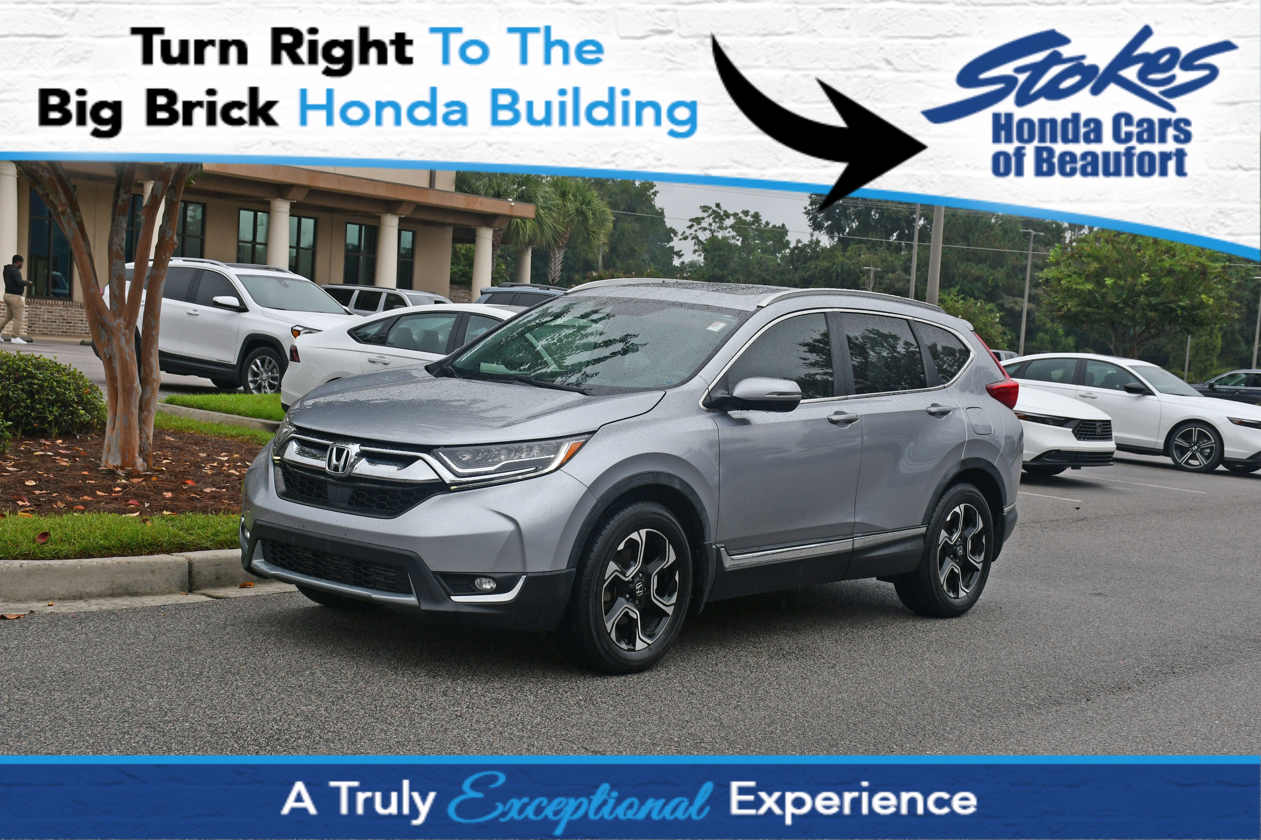 Used 2017 Honda CR-V Touring image 1