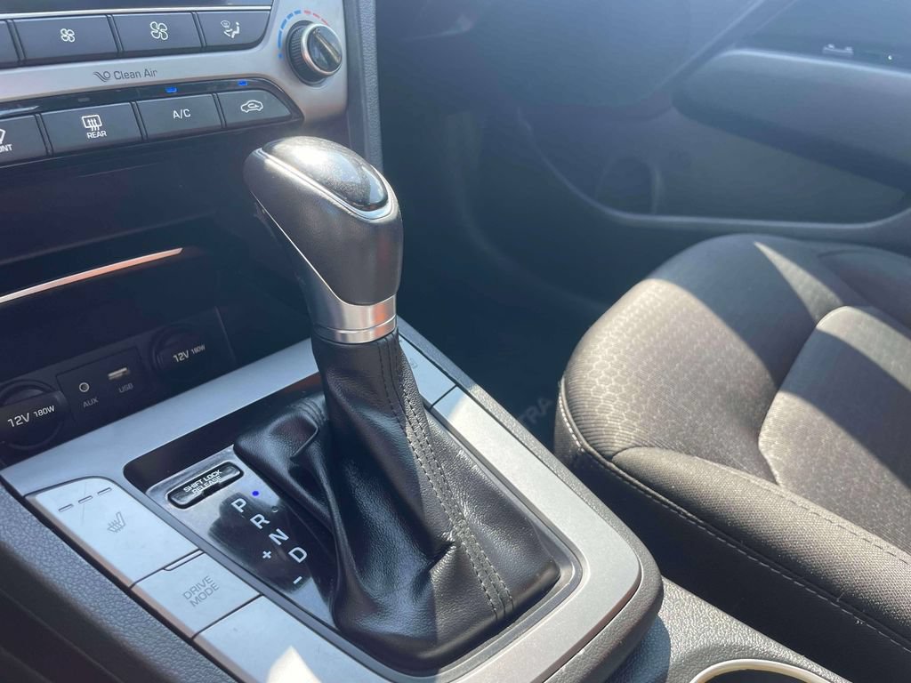 Used 2018 Hyundai Elantra Value Edition FWD image 28