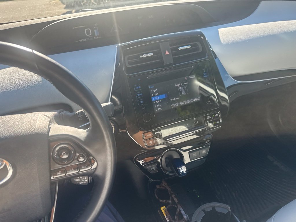 Used 2019 Toyota Prius XLE FWD image 13