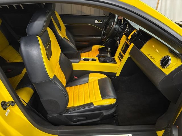 Used 2006 Ford Mustang GT RWD image 14