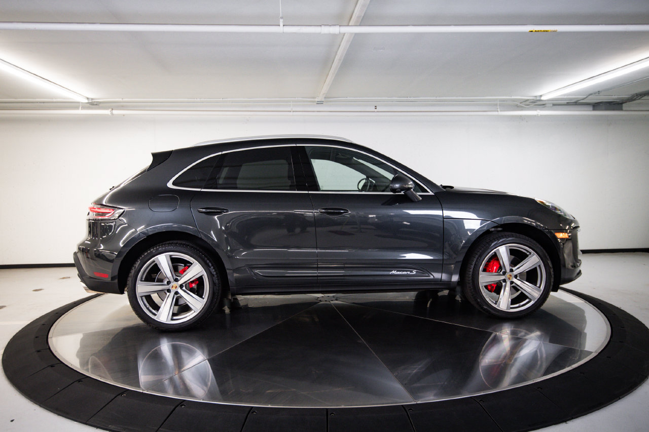 Certified 2026 Porsche Macan S AWD/4WD image 8