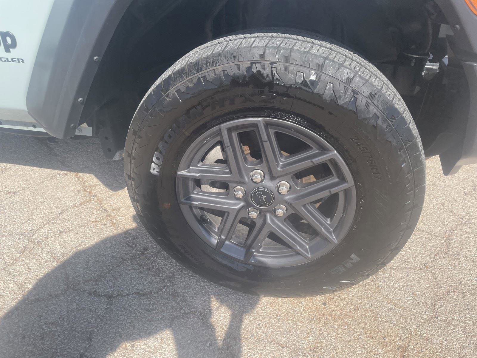 Used 2024 Jeep Wrangler Unlimited Sport AWD/4WD image 38