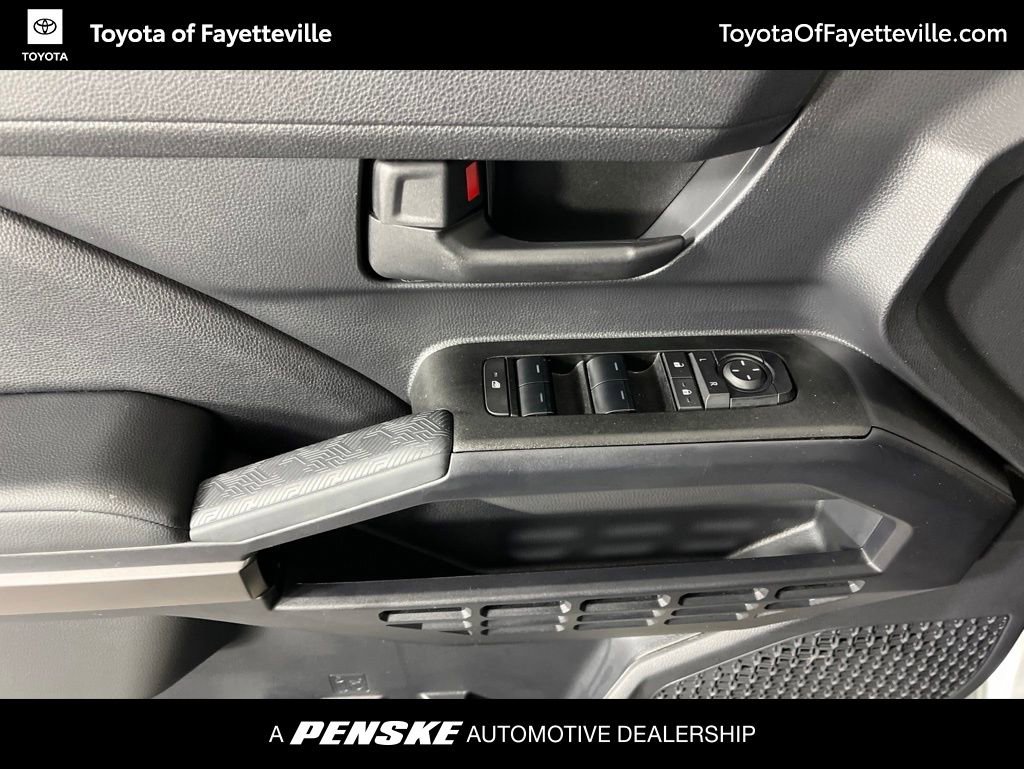 Certified 2025 Toyota 4Runner SR5 AWD/4WD image 23