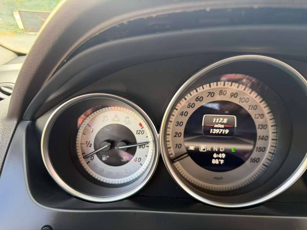 Used 2013 Mercedes-Benz C 250 Sedan image 18