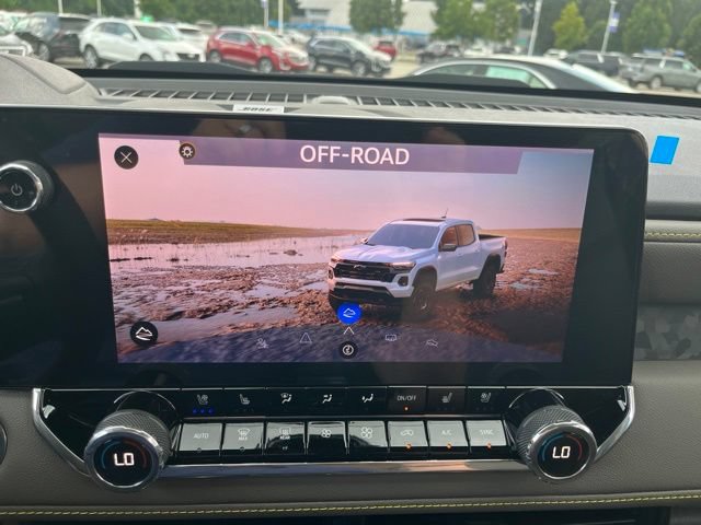 New 2026 Chevrolet Colorado ZR2 w/ Technology Package AWD/4WD image 36