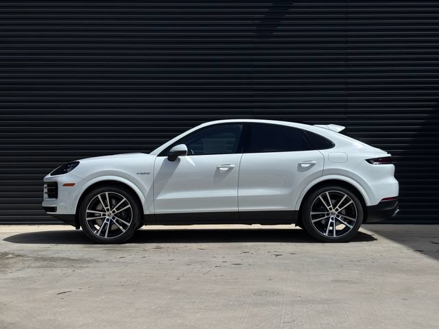 New 2026 Porsche Cayenne E-Hybrid Coupe AWD/4WD image 2