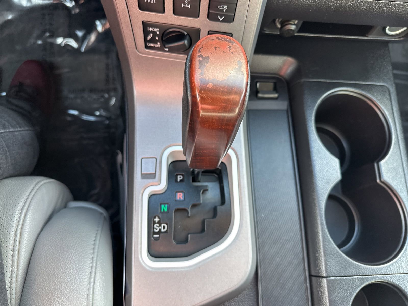 Used 2014 Toyota Sequoia Platinum AWD/4WD image 90