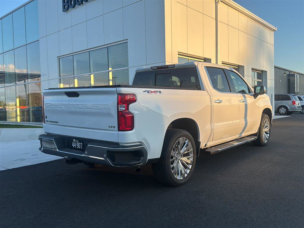 Used 2020 Chevrolet Silverado 1500 LTZ w/ LTZ Plus Package AWD/4WD image 11