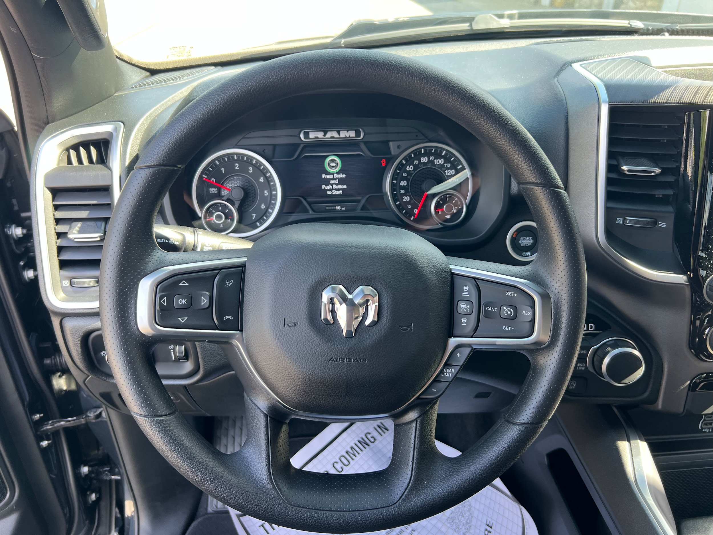 New 2026 RAM 1500 Express AWD/4WD image 13