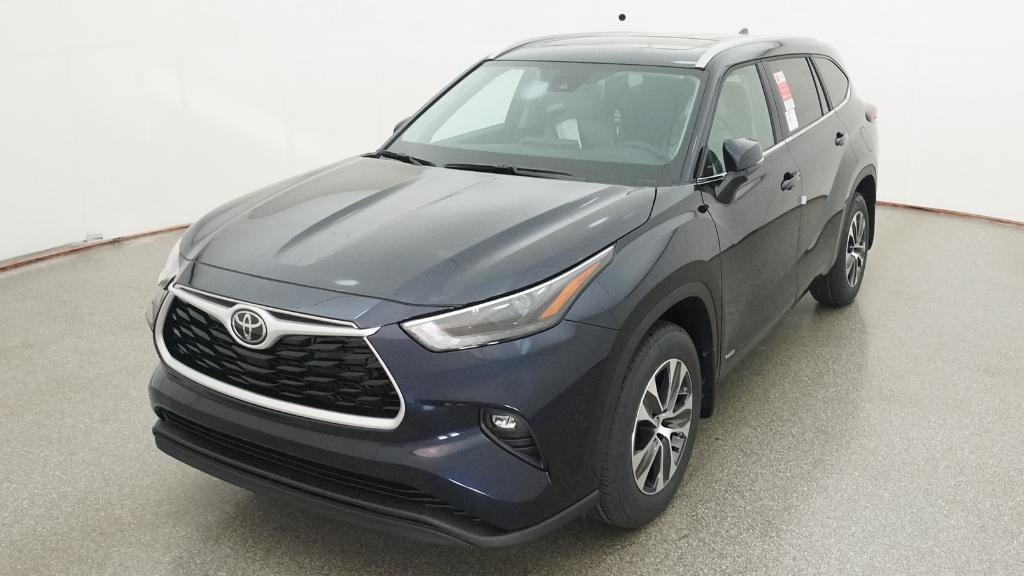 New 2026 Toyota Highlander XLE AWD/4WD image 3