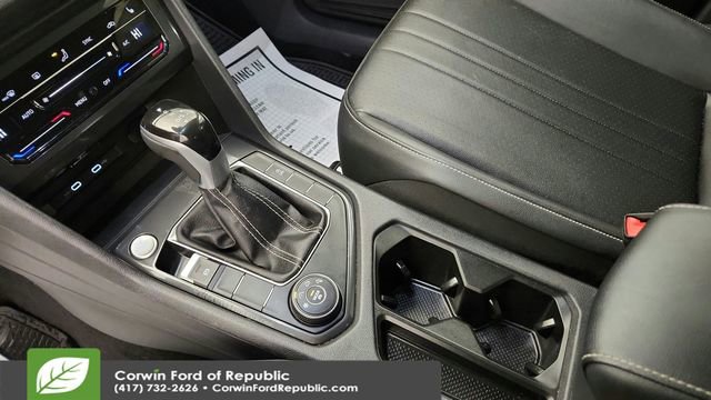 Used 2024 Volkswagen Tiguan SE image 14