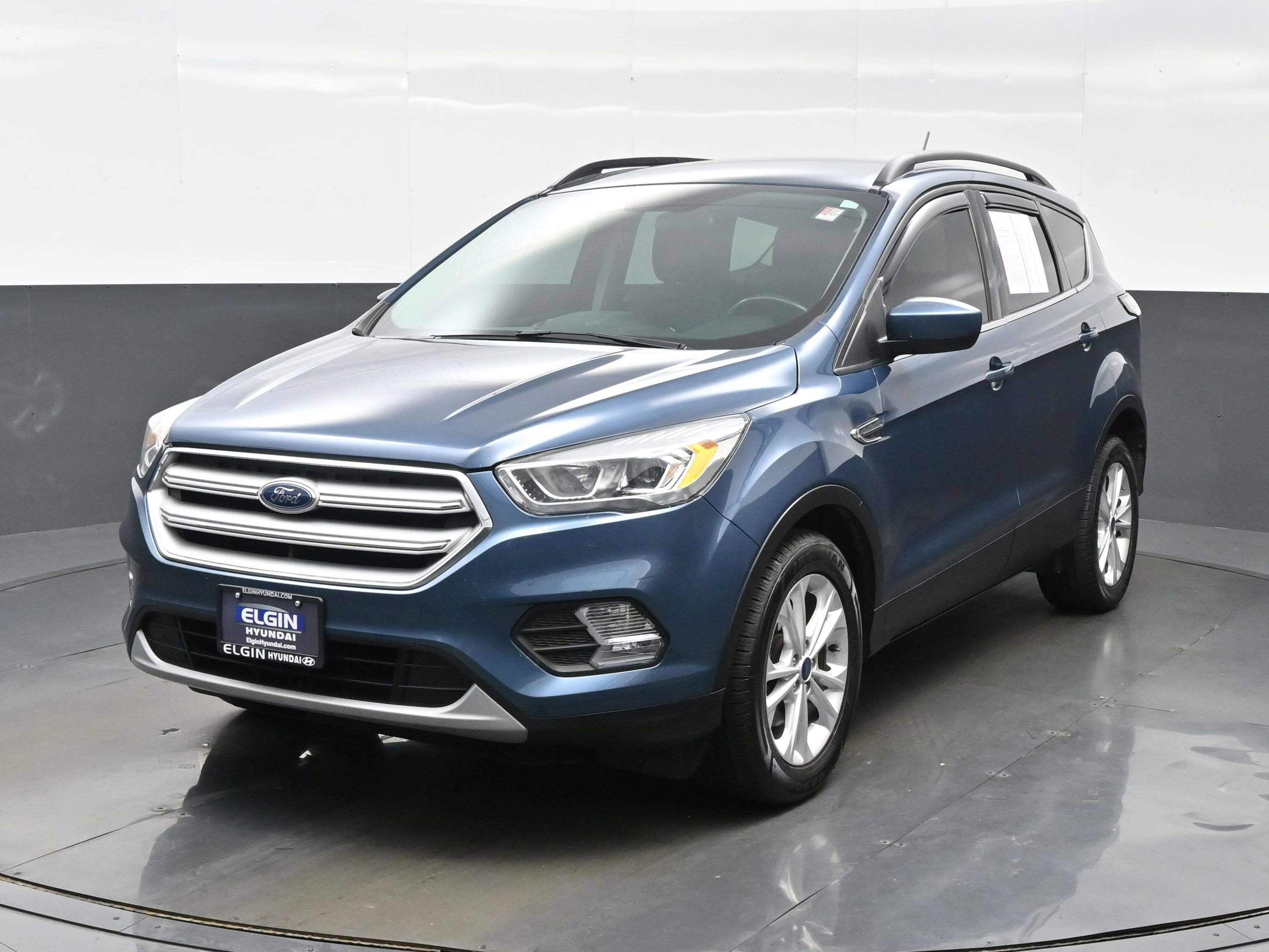 Used 2018 Ford Escape SEL FWD image 2