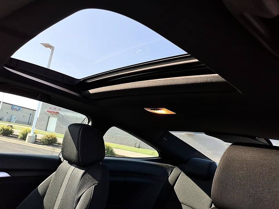 Used 2019 Honda Civic EX image 18