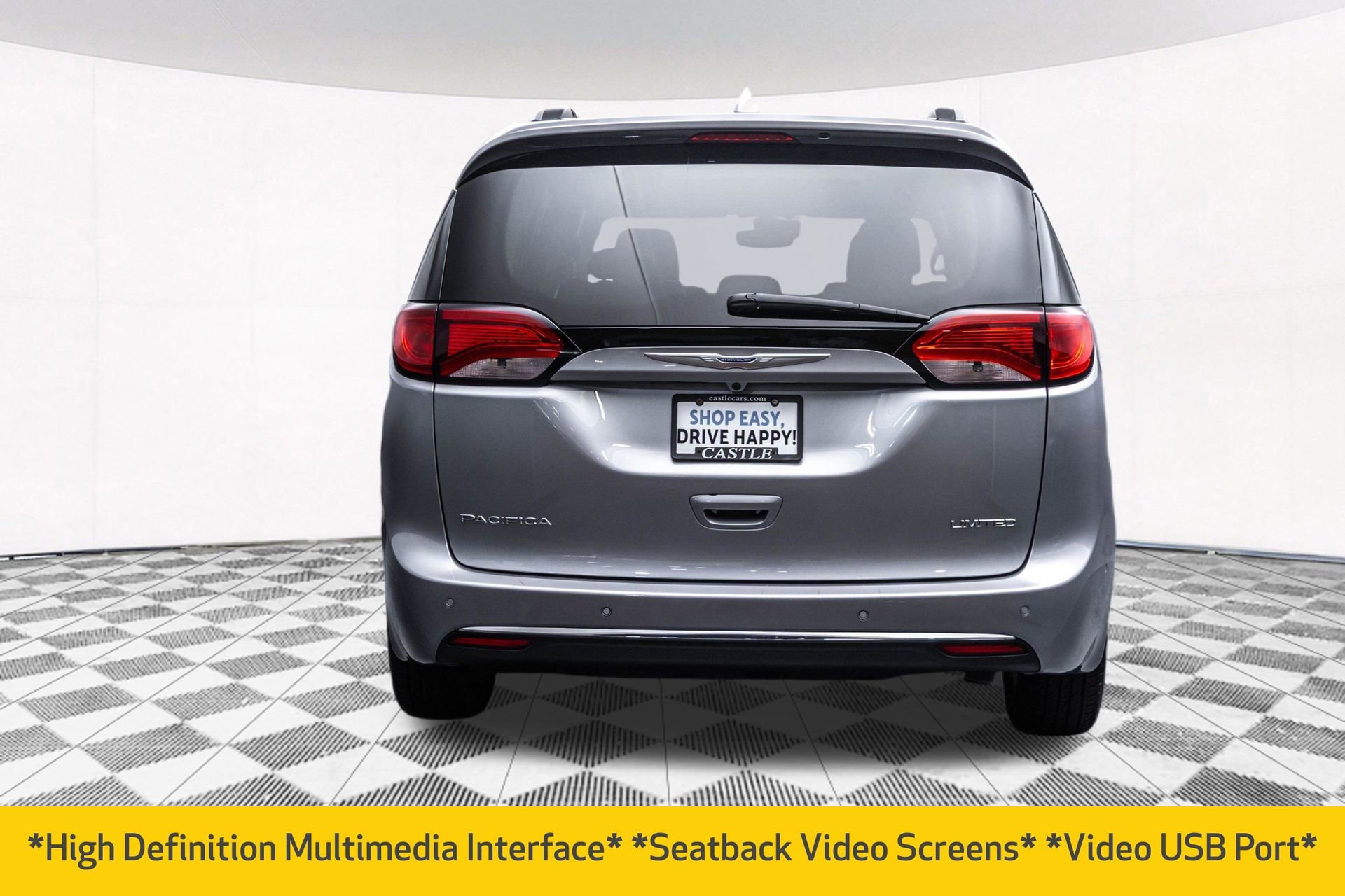 Used 2020 Chrysler Pacifica Limited w/ Advanced Safetytec Group FWD image 11