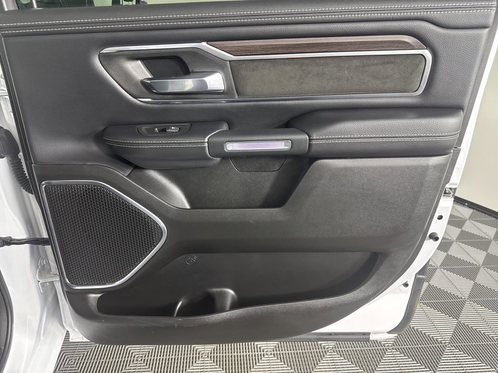 Used 2025 RAM 1500 Laramie image 38