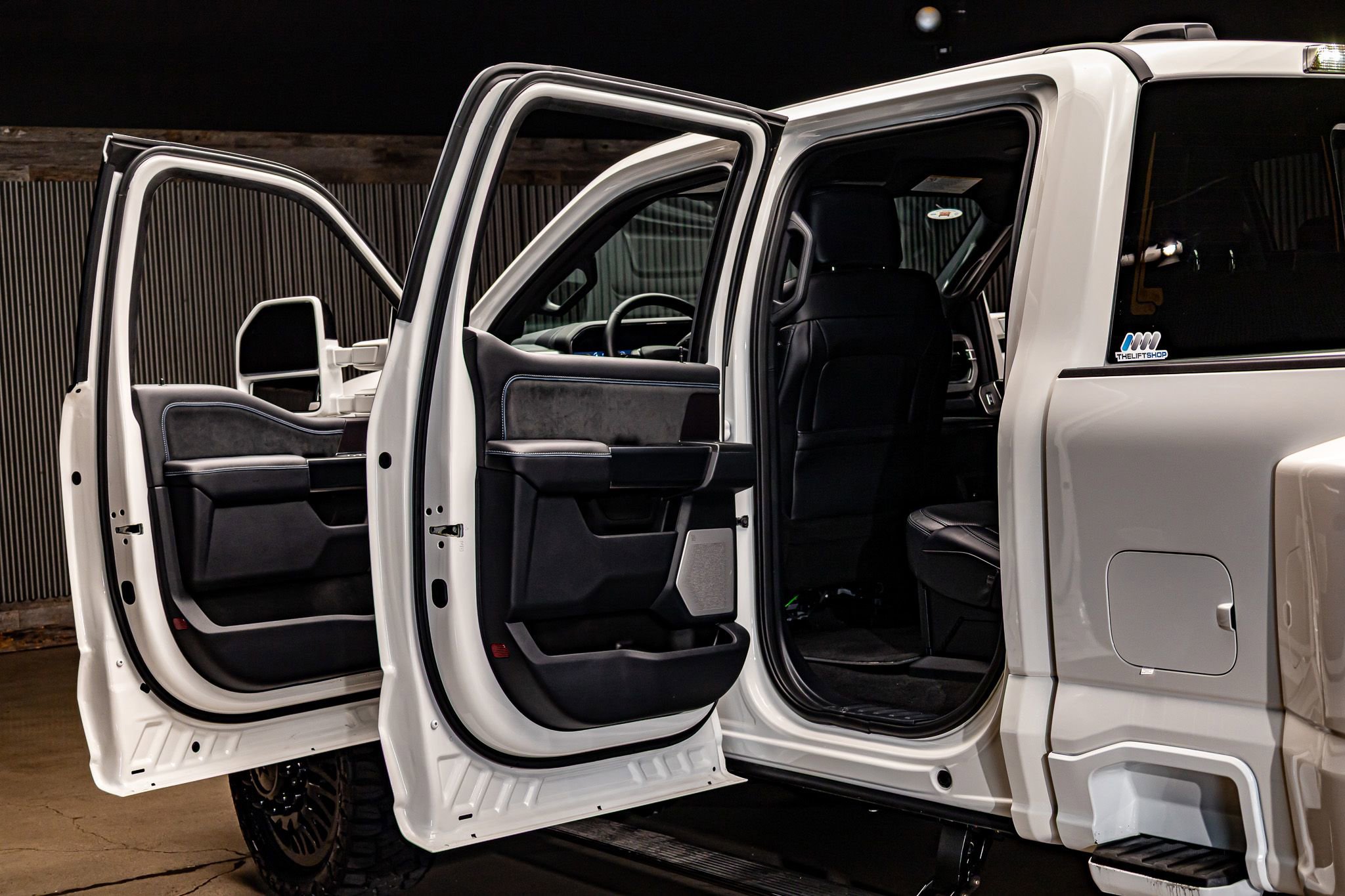 Used 2026 Ford F450 Platinum image 30