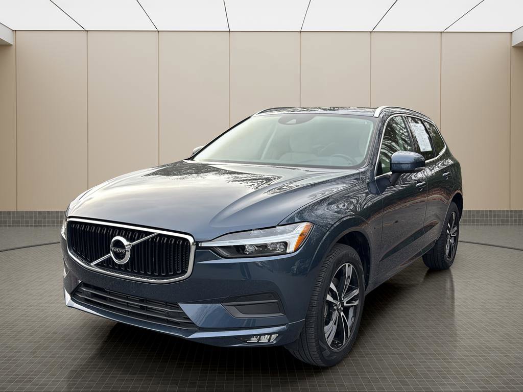 Used 2021 Volvo XC60 T5 Momentum w/ Premium Package