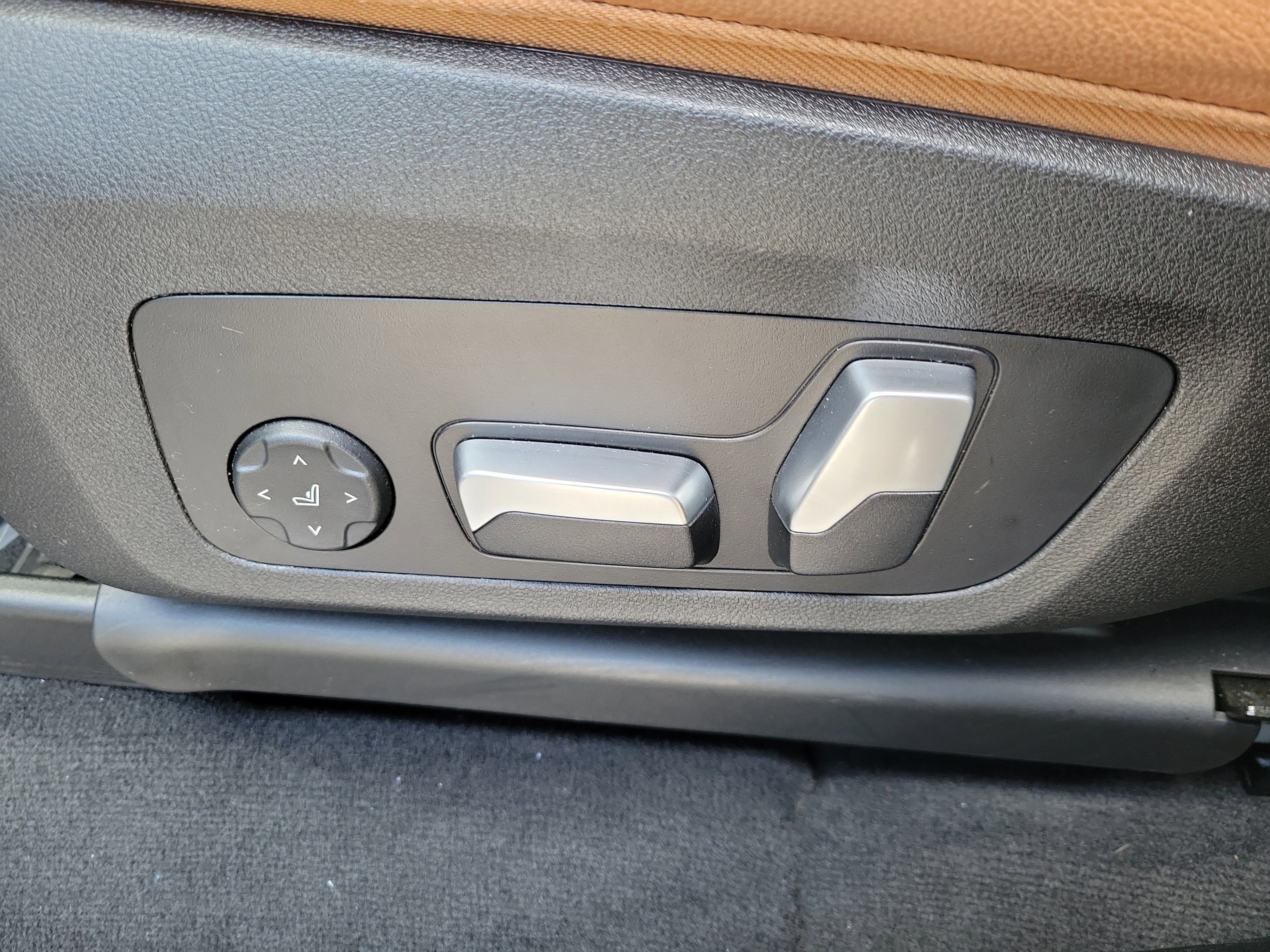 Certified 2023 BMW X3 sDrive30i w/ Convenience Package image 14