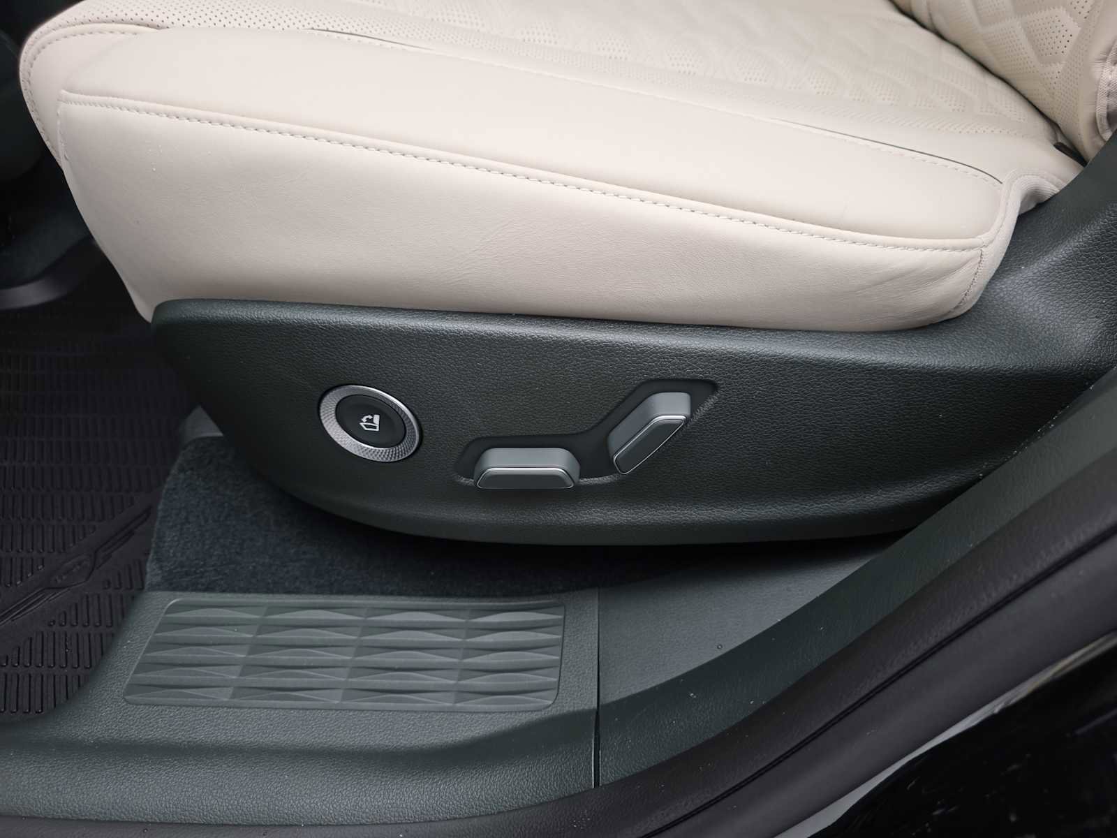 New 2026 Genesis GV80 3.5T e-SC AWD/4WD image 30