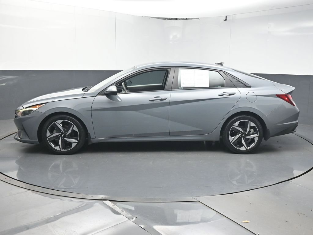 Used 2023 Hyundai Elantra SEL w/ Convenience Package image 5