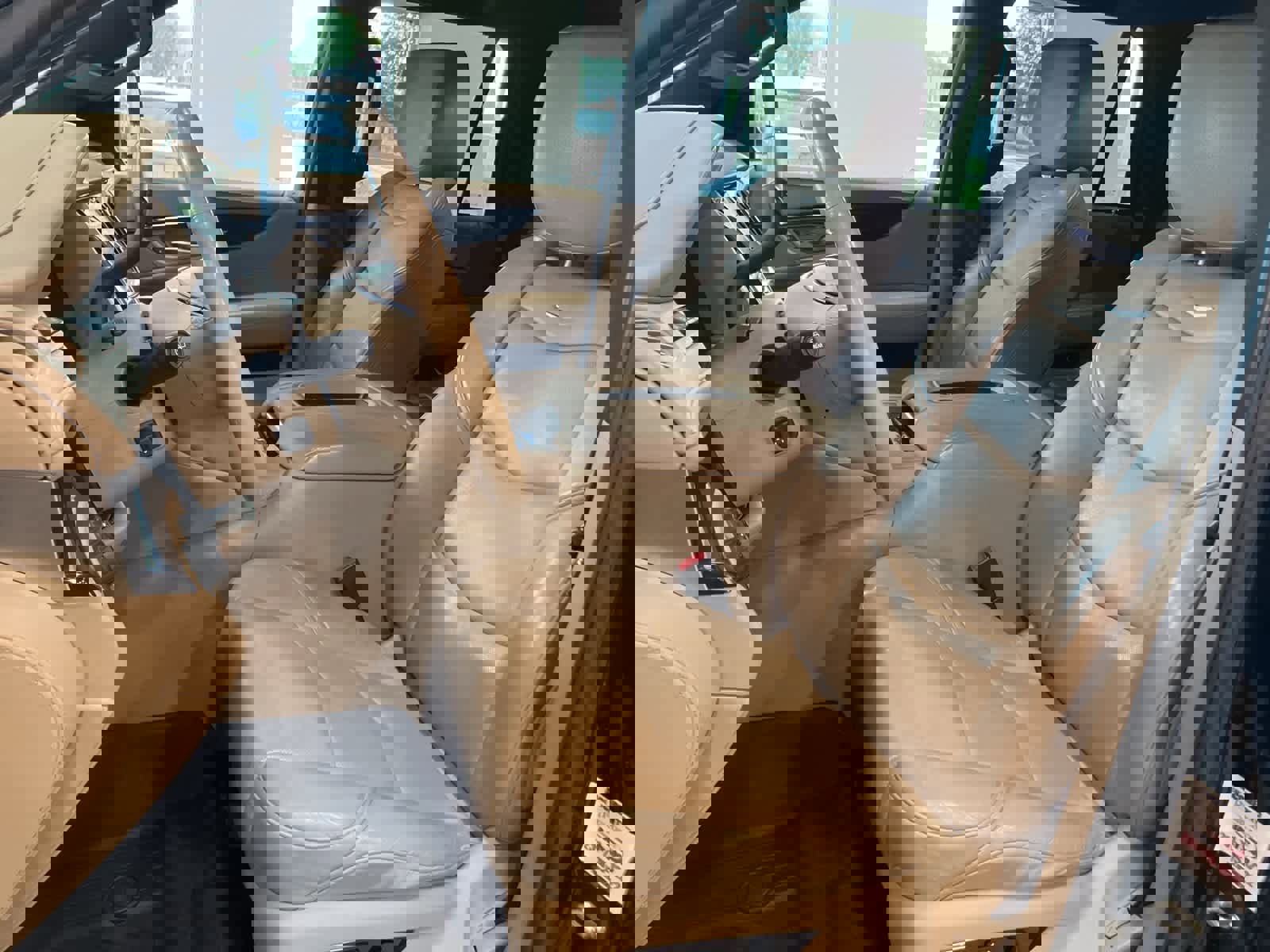 Used 2019 Cadillac Escalade Platinum image 12