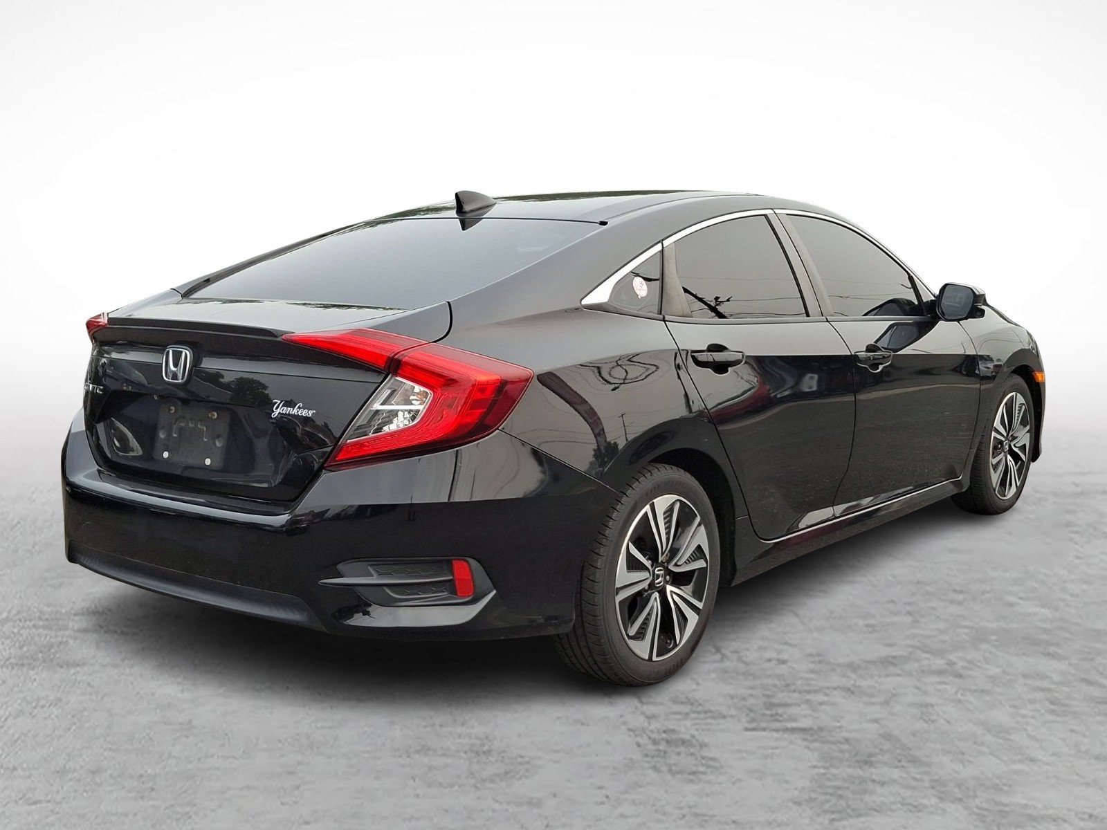 Used 2018 Honda Civic EX-T image 6
