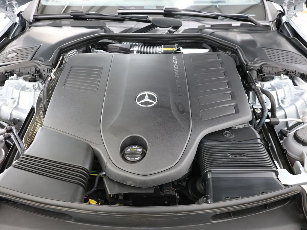 Used 2024 Mercedes-Benz CLE 450 4MATIC Cabriolet image 27