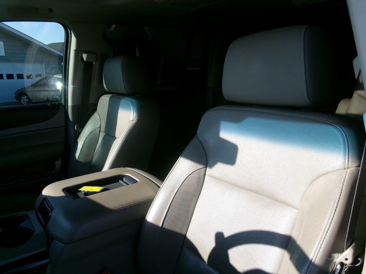 Used 2019 GMC Yukon XL SLT w/ Premium Edition image 15