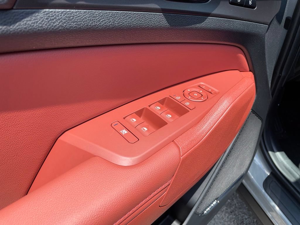 New 2026 Kia Sportage SX FWD image 12
