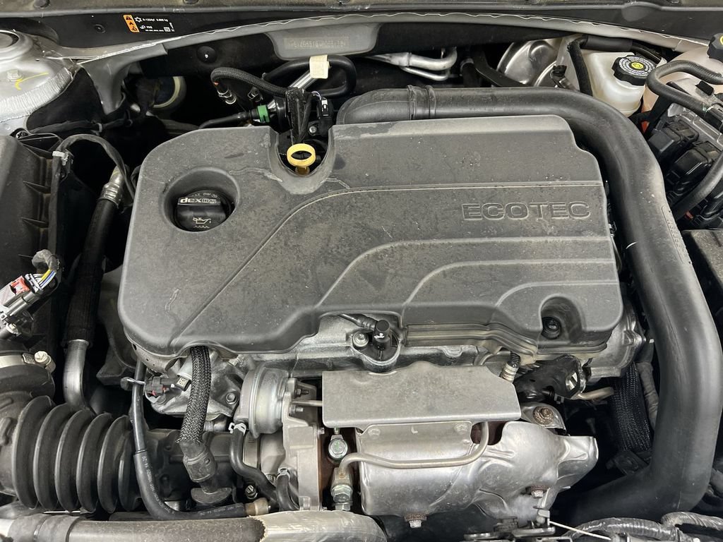 Used 2021 Chevrolet Malibu RS FWD image 24