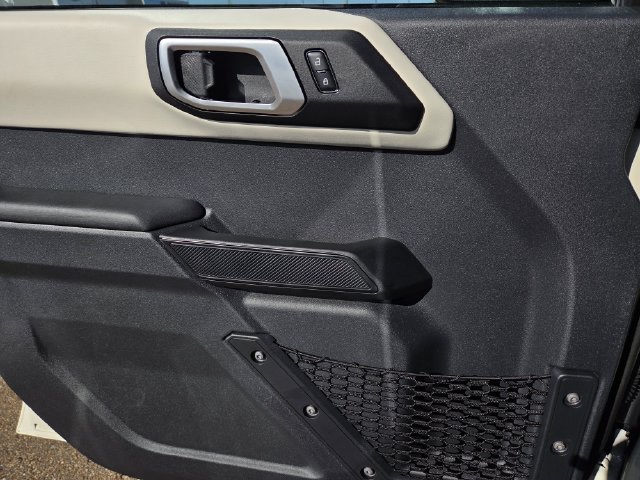 New 2026 Ford Bronco Outer Banks w/ Sasquatch Package AWD/4WD image 13