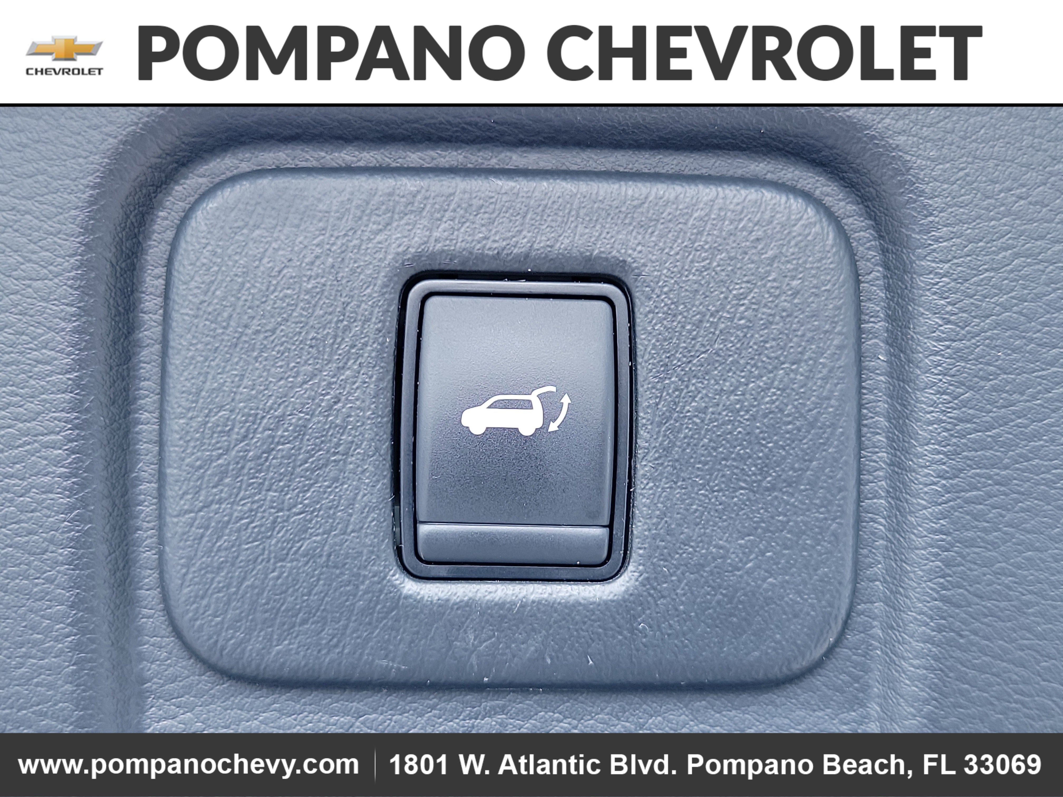 Used 2019 Nissan Murano Platinum w/ Cargo Package image 12