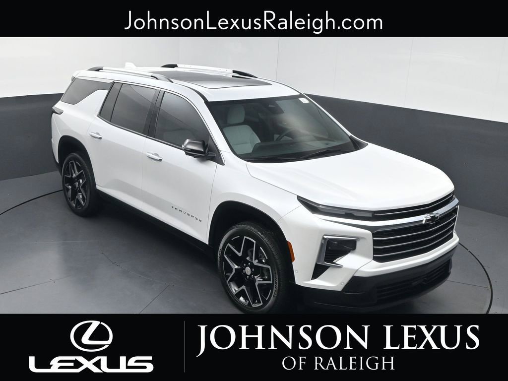 Used 2025 Chevrolet Traverse High Country FWD image 22